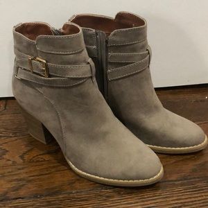 Express booties New
